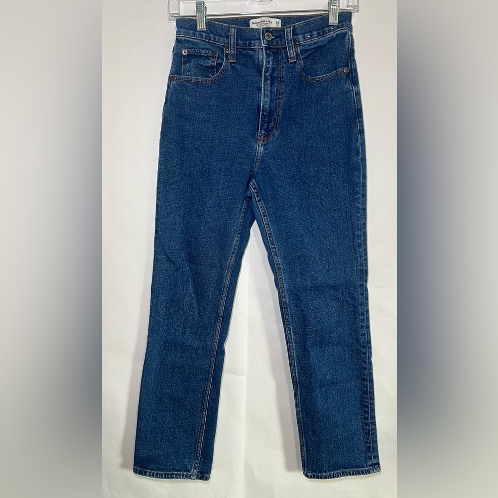 Abercrombie & Fitch Ankle Straight Ultra High-Rise Jeans Size 26/2